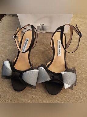 Charles David Bridges Chiffon Bow Stiletto Heel